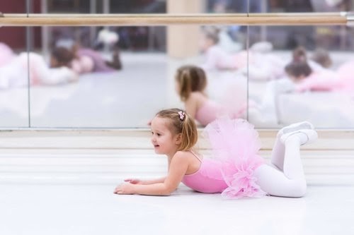 5 Ways Toddler Dance Classes Benefit Early Development
